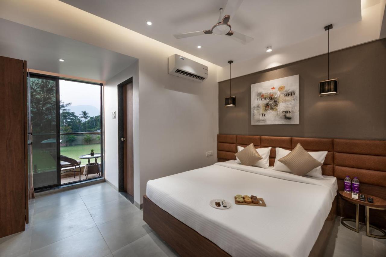 Paramount Riverfront Resort & Spa, Karjat Exterior foto